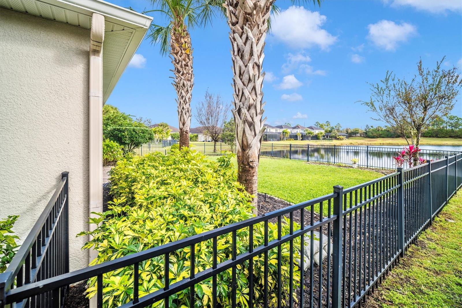 ARBOR LAKES ON PALMER RANCH - Residential