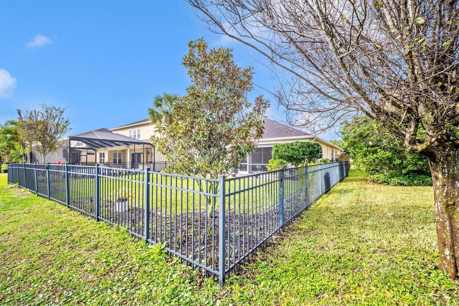 ARBOR LAKES ON PALMER RANCH - Residential
