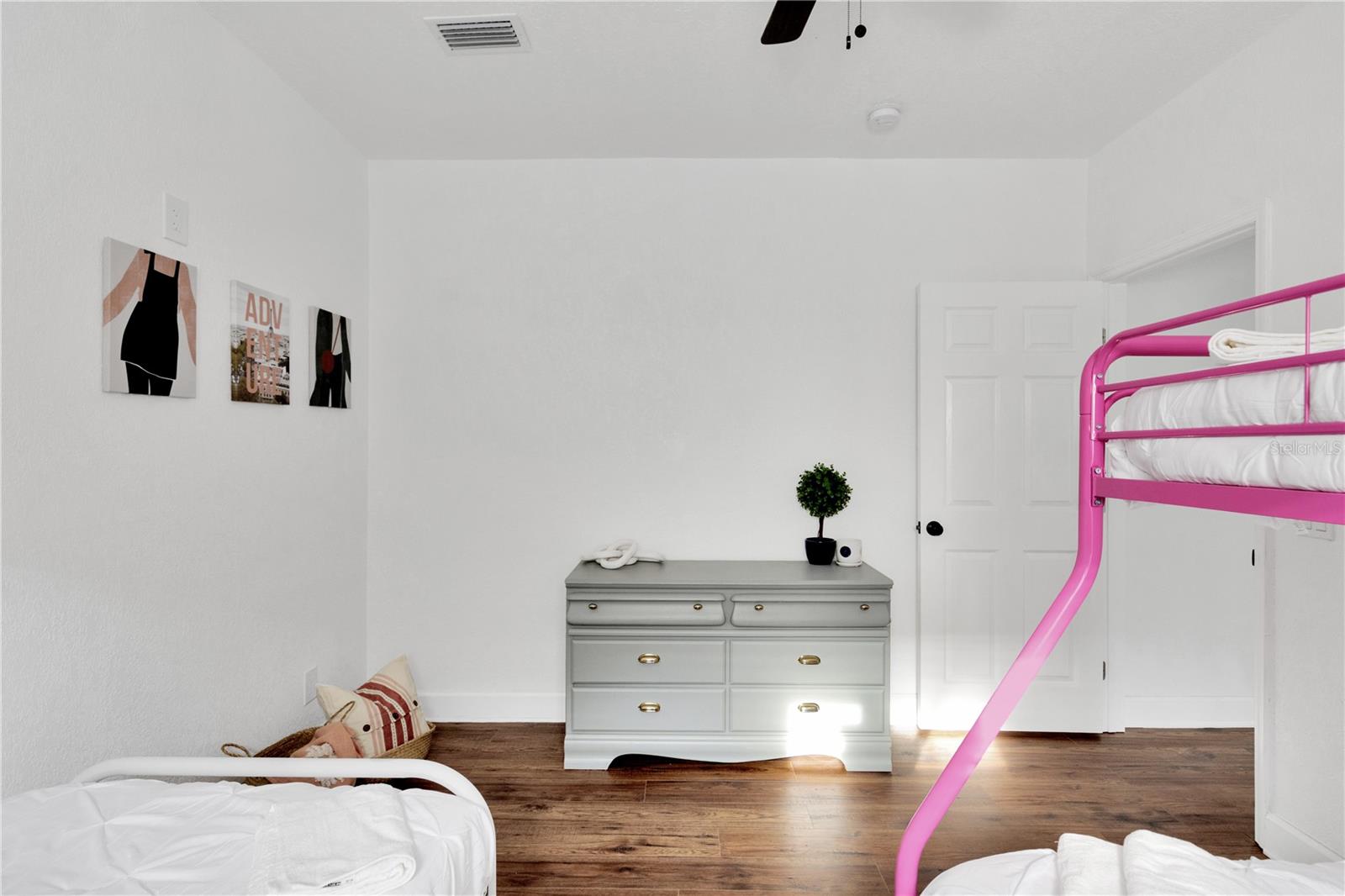 LESLEYS PLAT - Residential