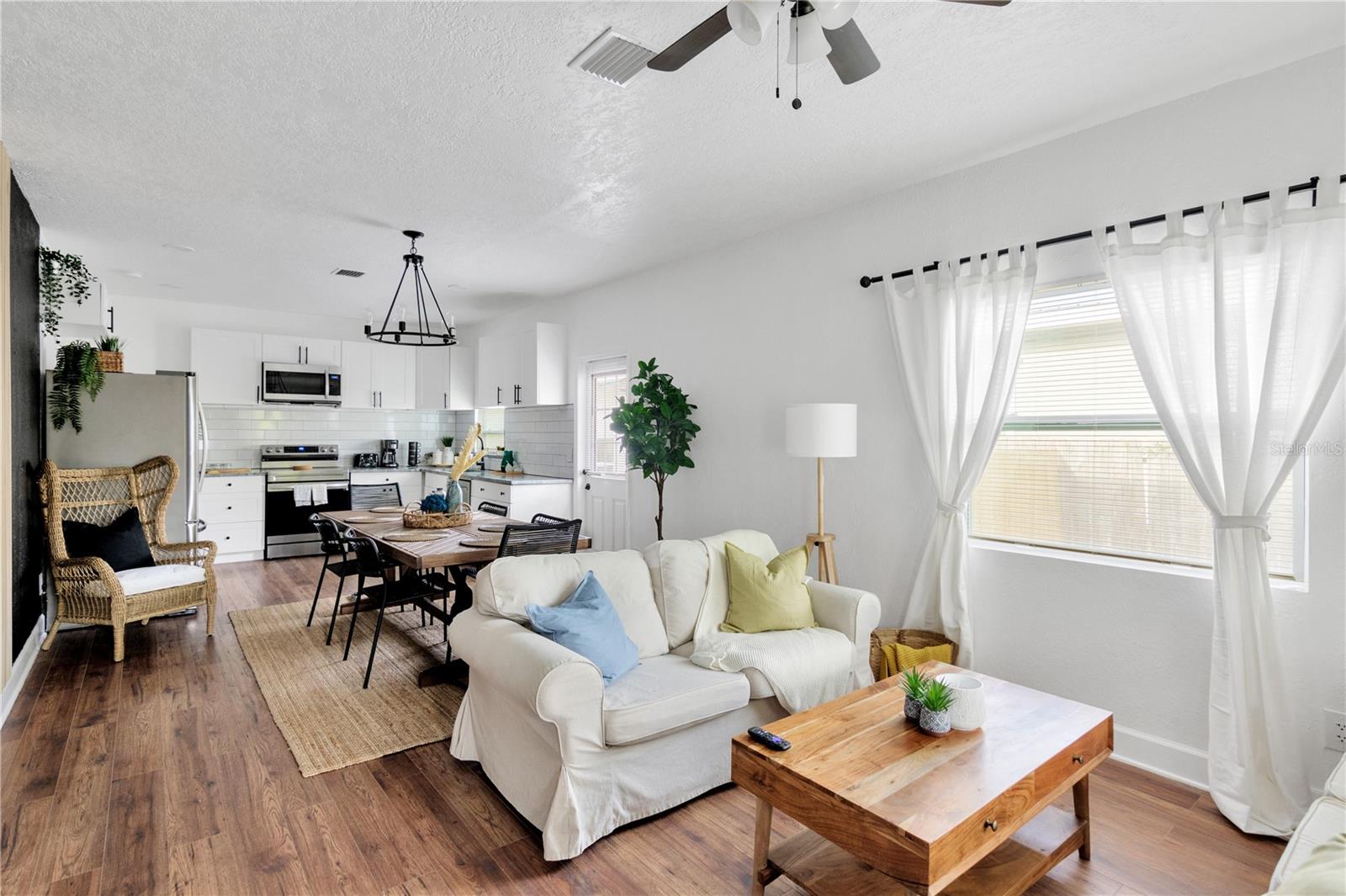 LESLEYS PLAT - Residential