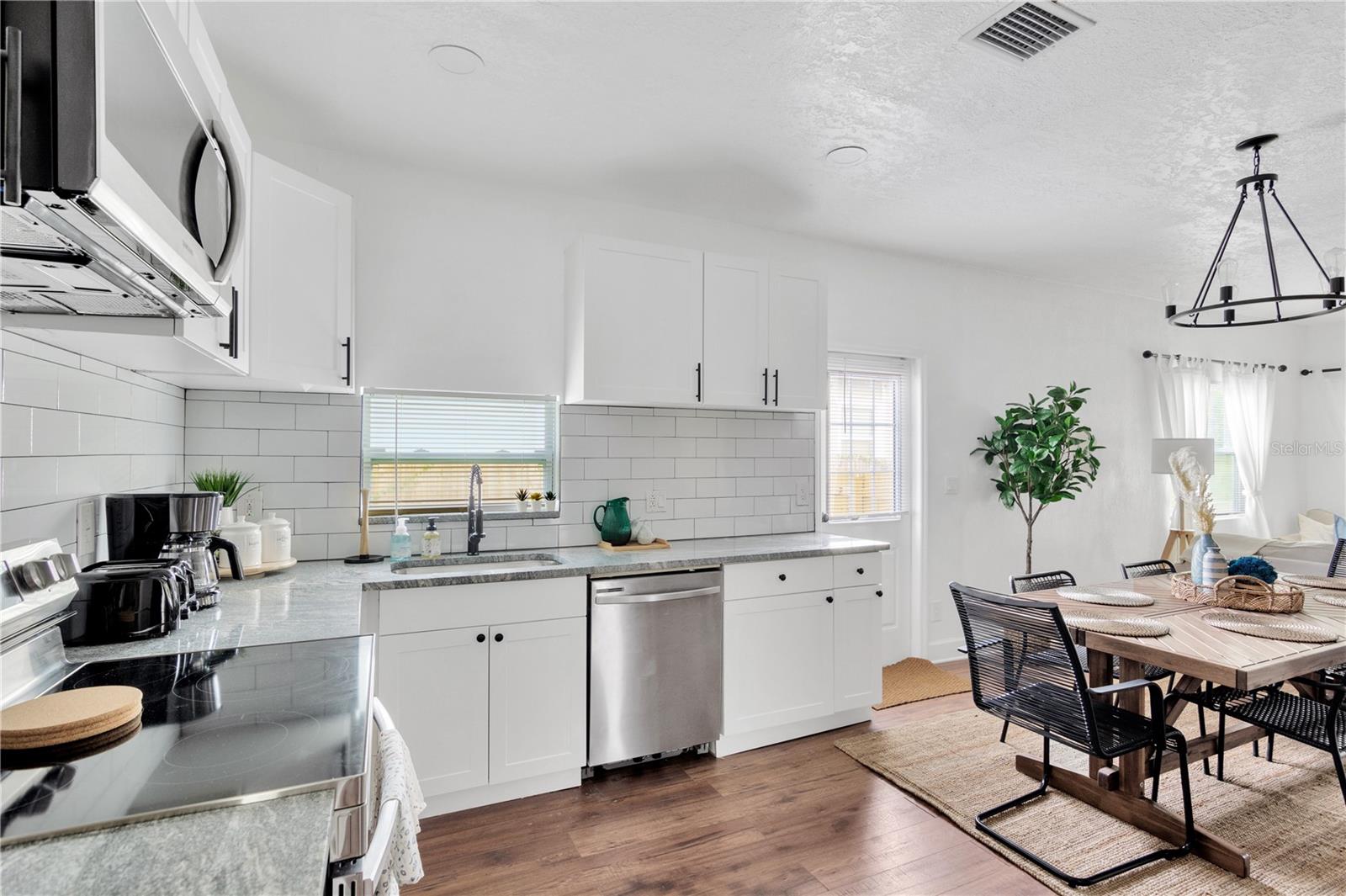 LESLEYS PLAT - Residential