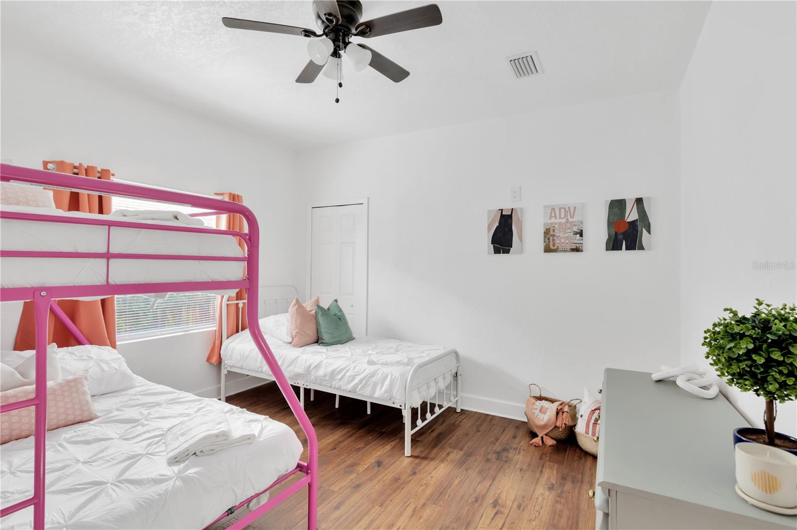 LESLEYS PLAT - Residential