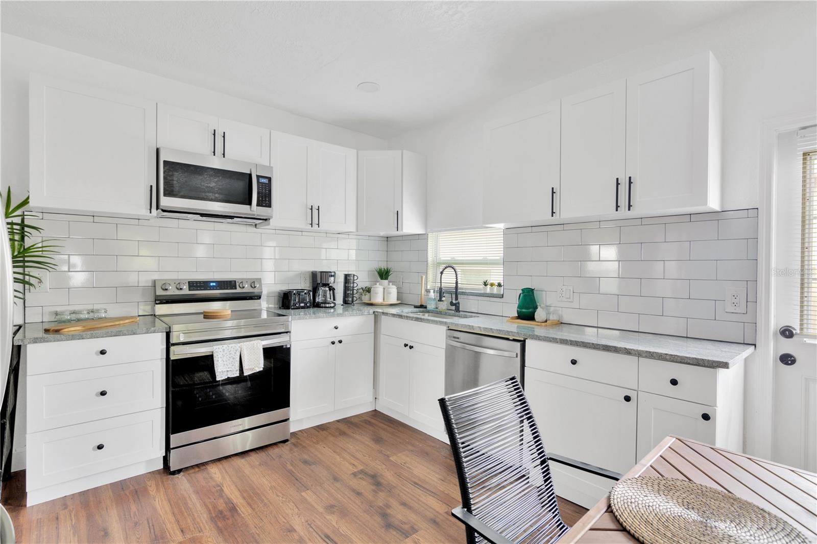 LESLEYS PLAT - Residential