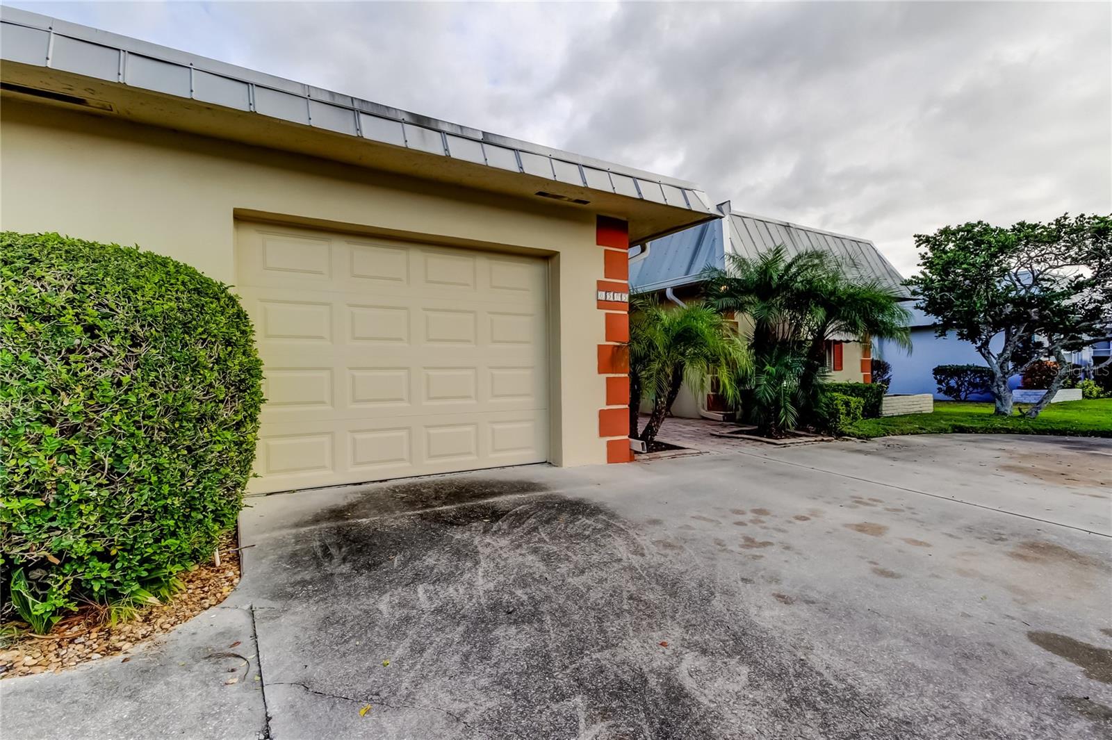 SEMINOLE-ON-THE-GREEN - Residential