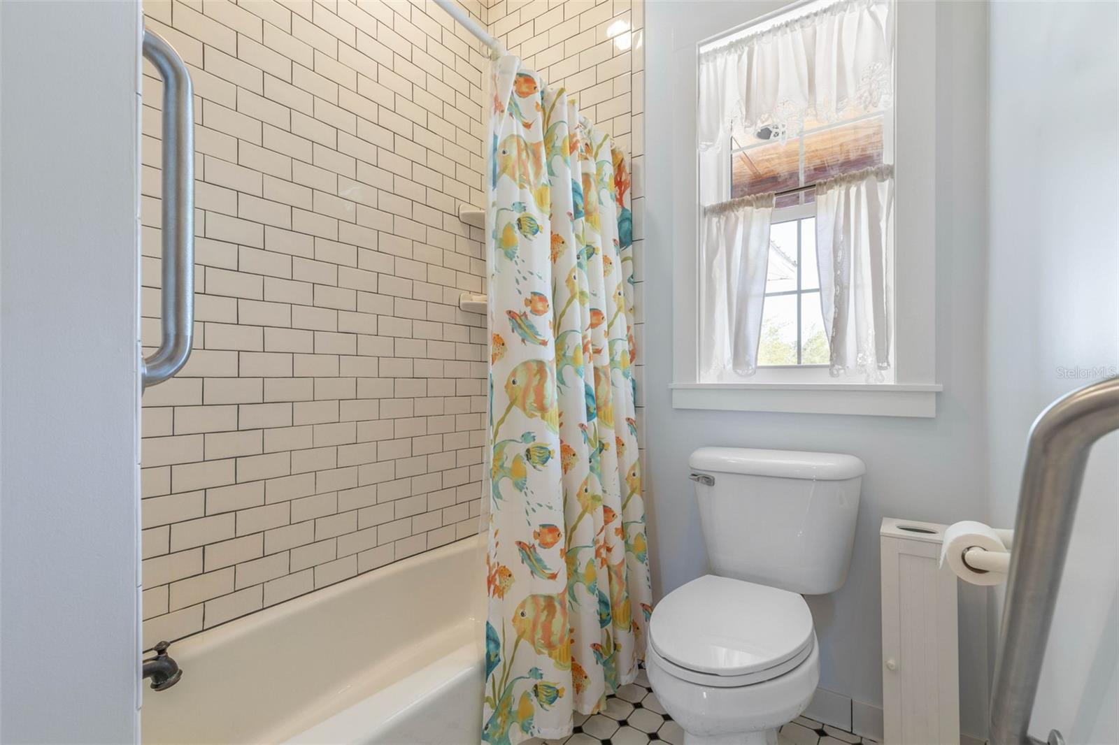 HAMMOCK - Residential