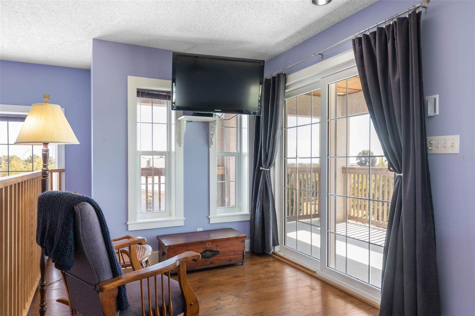 HAMMOCK - Residential