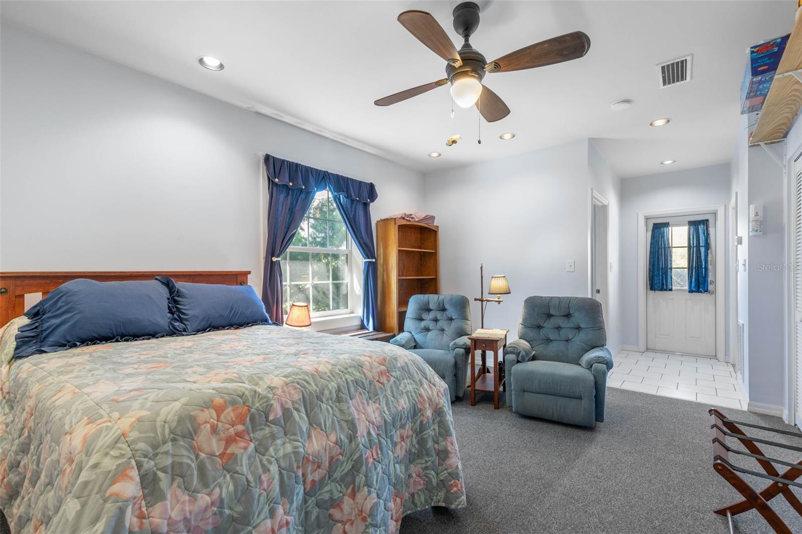 HAMMOCK - Residential