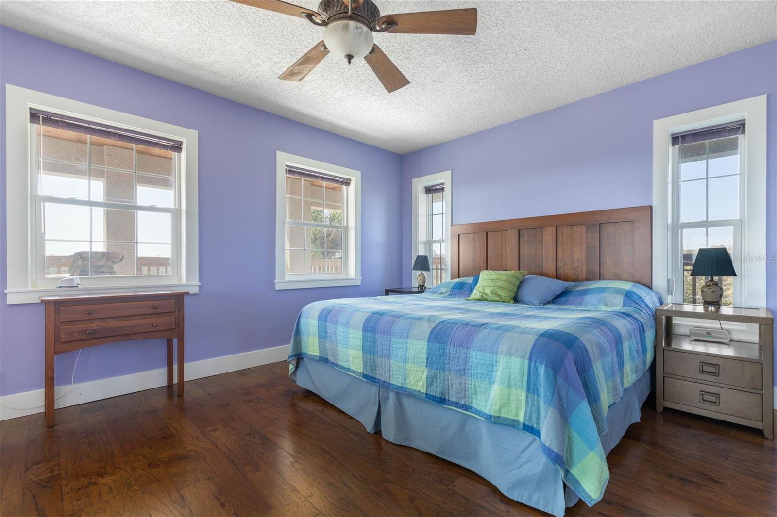 HAMMOCK - Residential