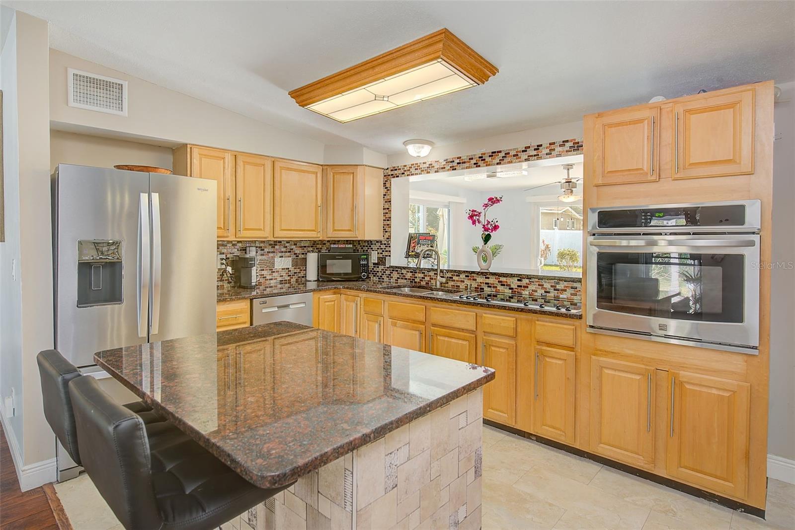 BELLEAIR MANOR - Residential