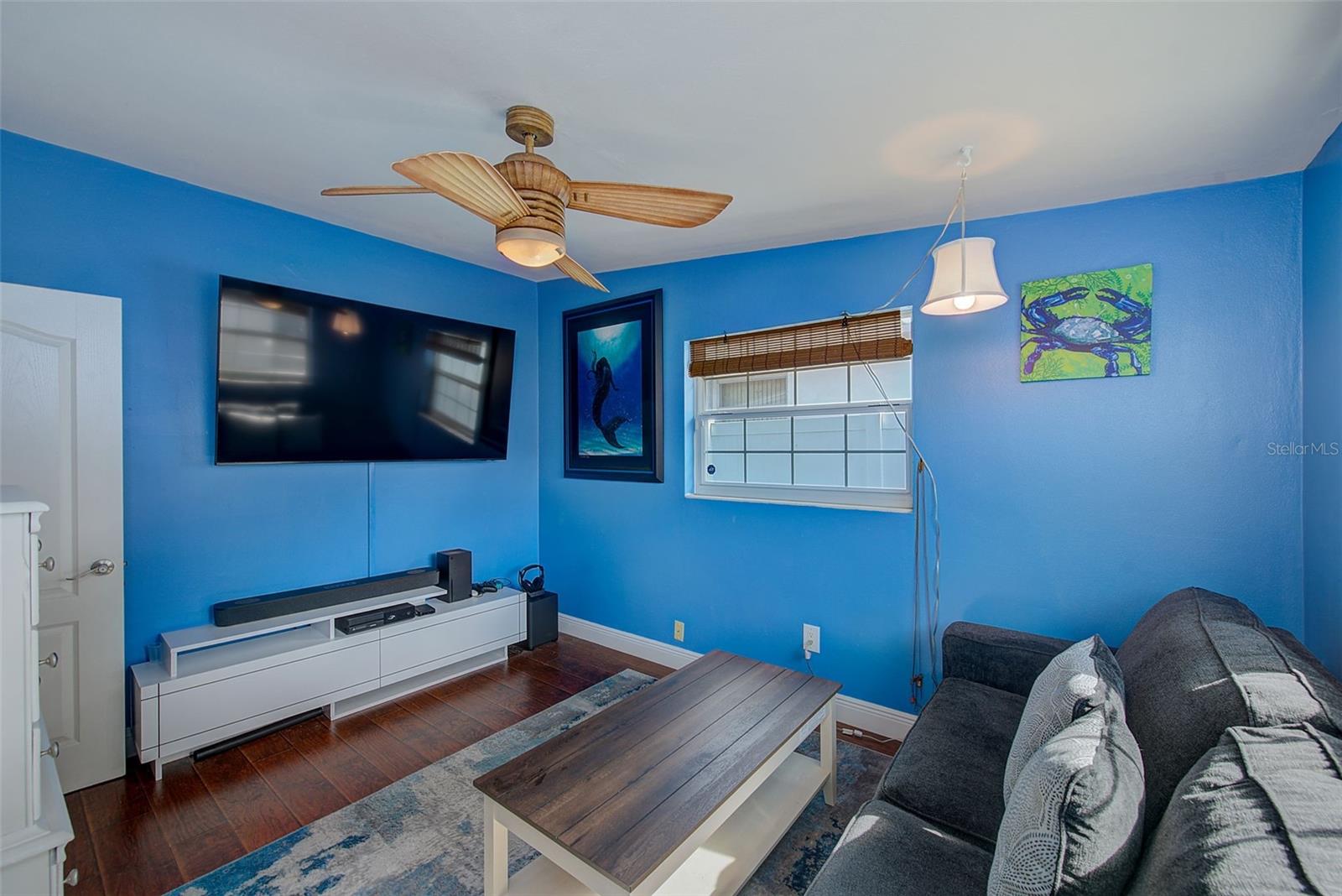 BELLEAIR MANOR - Residential