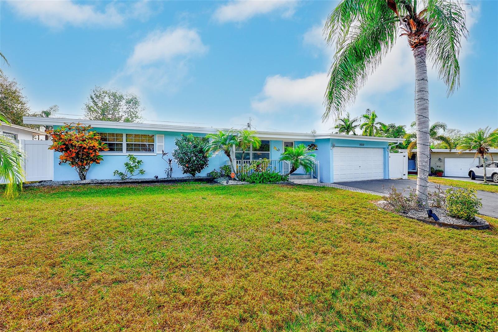 BELLEAIR MANOR - Residential