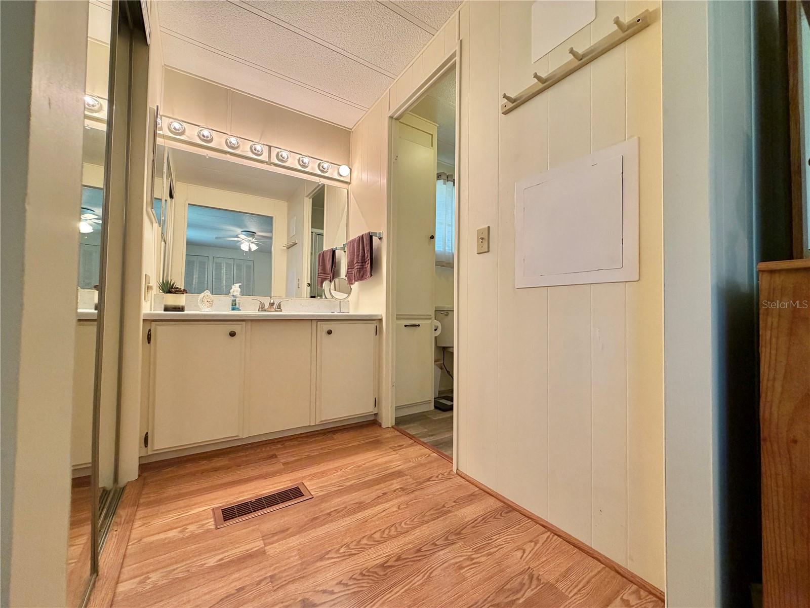 HAWTHORNE AT LEESBURG A COOP - Residential