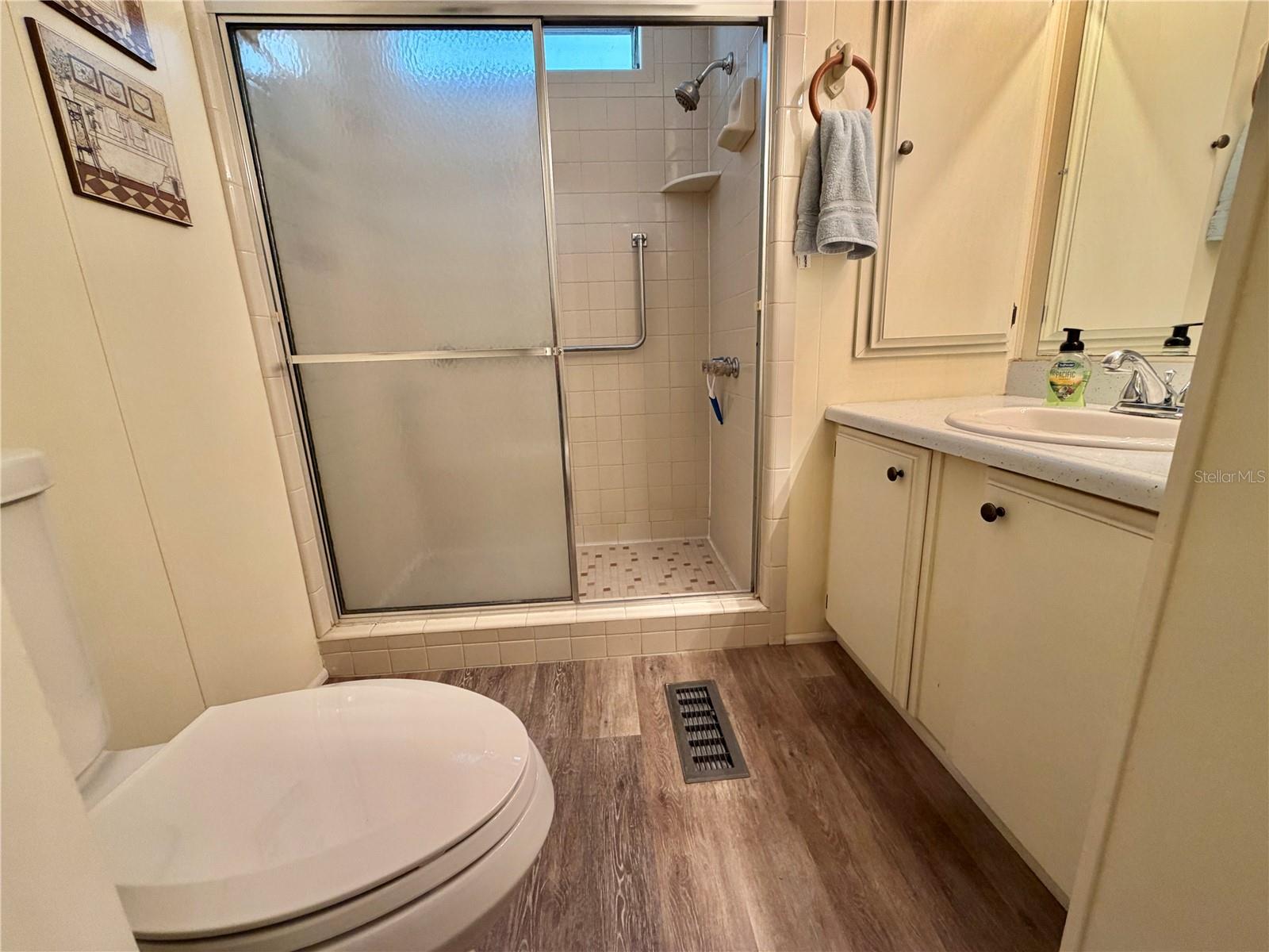 HAWTHORNE AT LEESBURG A COOP - Residential