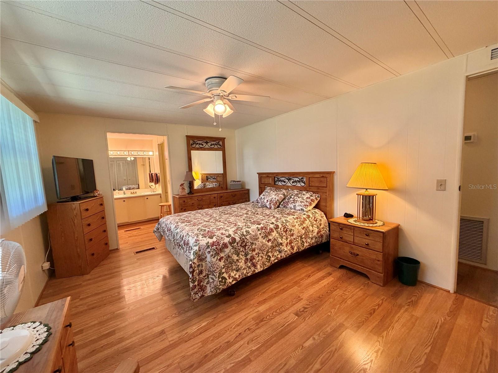 HAWTHORNE AT LEESBURG A COOP - Residential