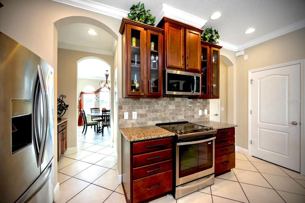 Photo of 843 Molly Circle, Sarasota, FL 34232 (MLS # A4680444)