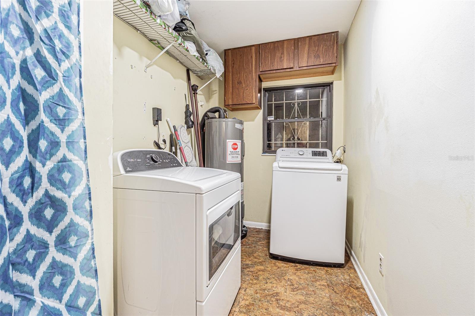 AYALA & SANTOS SUB - Residential