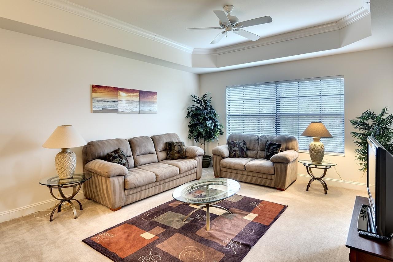 LAKE VISTA RESIDENCES - Residential