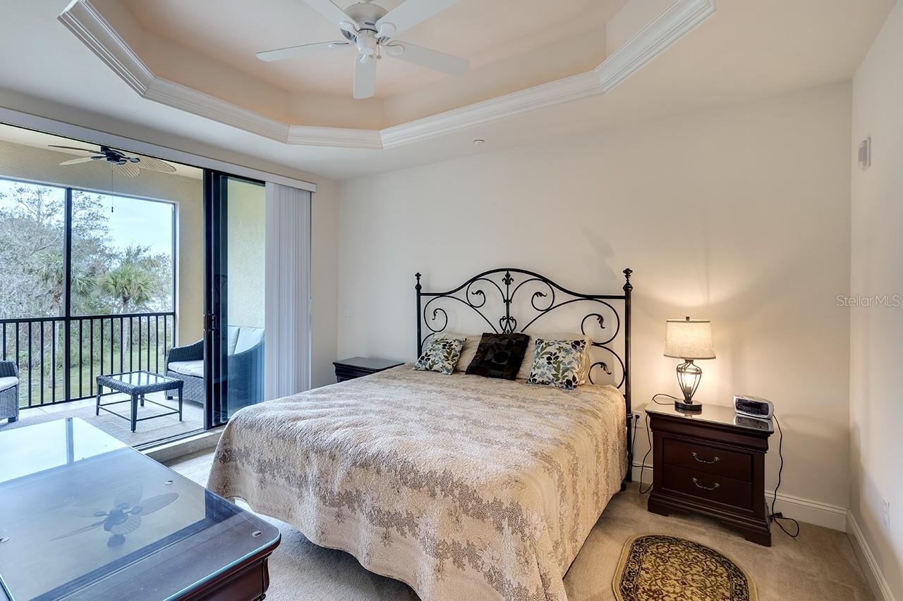 LAKE VISTA RESIDENCES - Residential