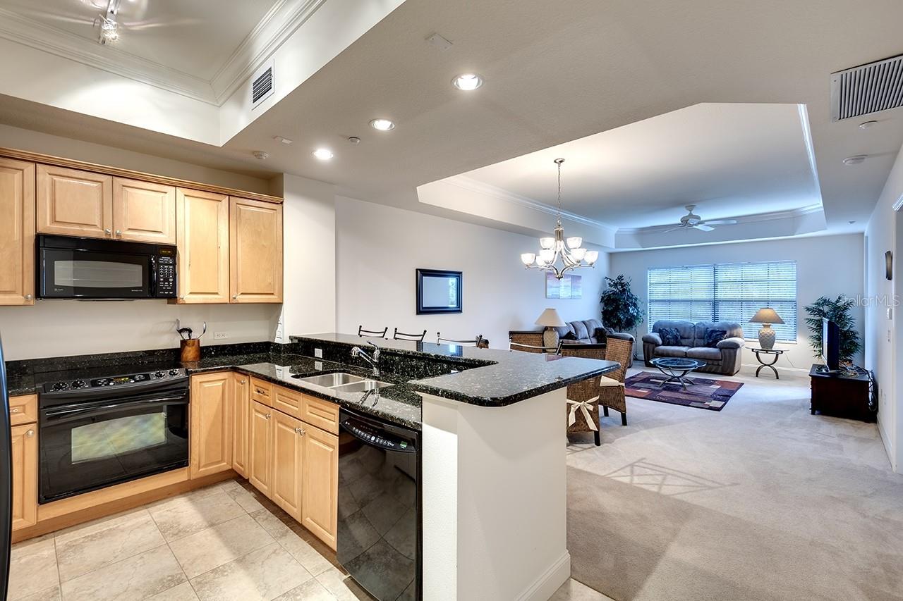 LAKE VISTA RESIDENCES - Residential
