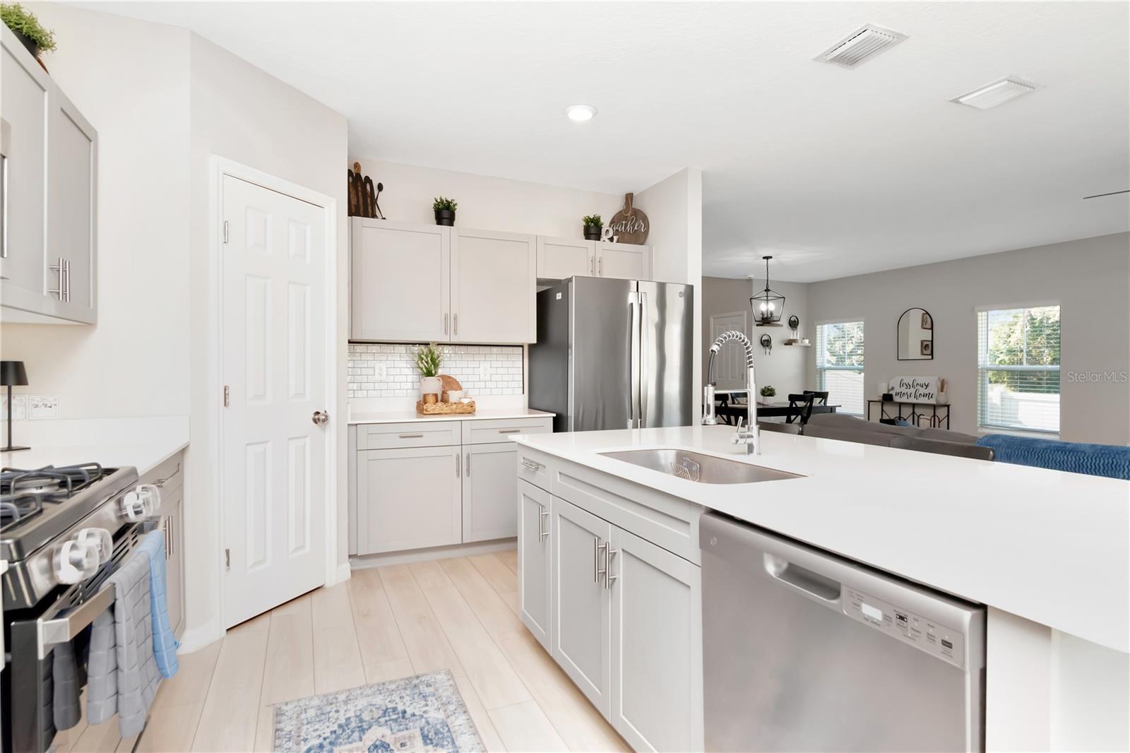 BELL CREEK LANDING - Residential