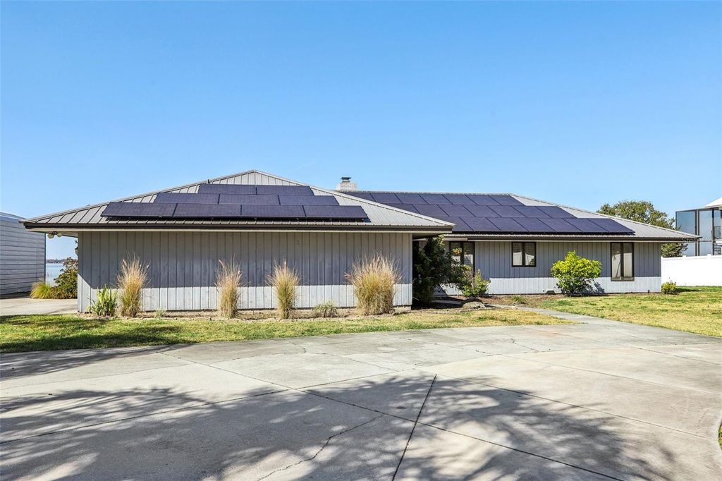 Photo of 3050 Crump Road, Winter Haven, FL 33881 (MLS # L4959091)