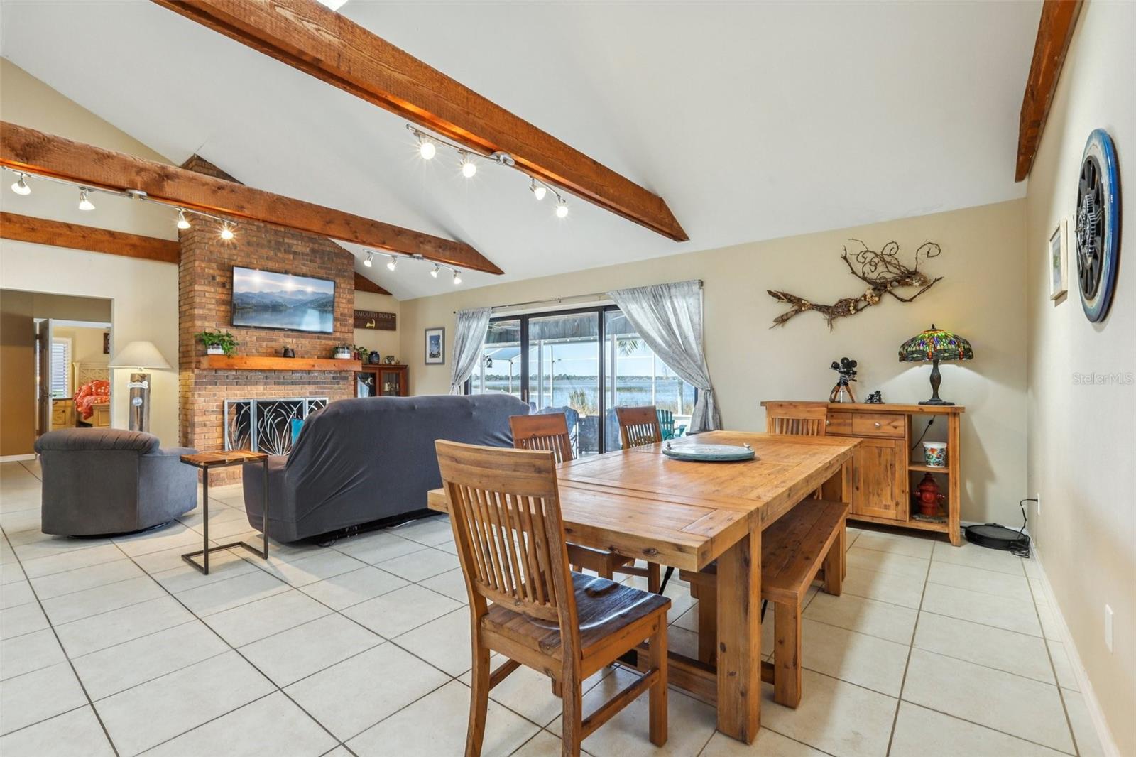 MAGNOLIA SHORES - Residential