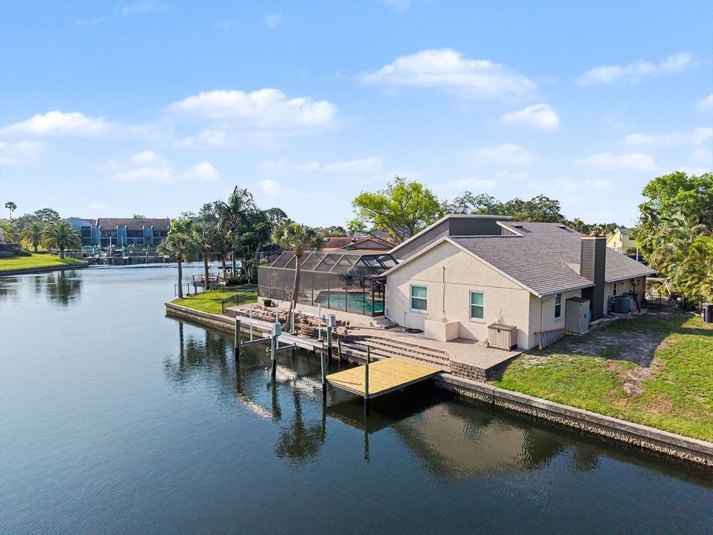 Photo of 6314 Newtown Circle #14 A2, Tampa, FL 33615 (MLS # TB8499014)