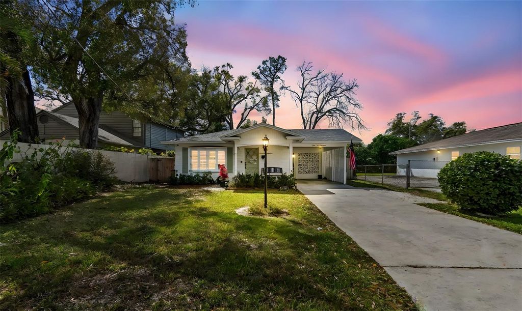 Photo of 4514 W Fig Street, Tampa, FL 33609 (MLS # TB8482709)