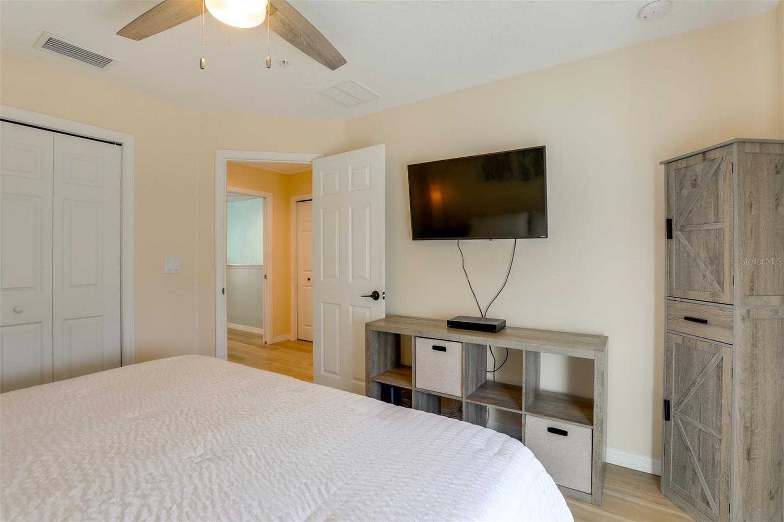 CITY HOMES AT CYPRESS WALK - Residential Lease