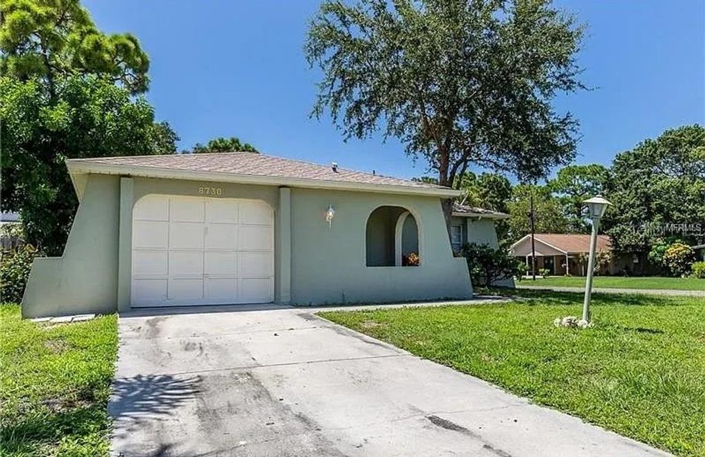 Photo of 8730 Filson Place, Sarasota, FL 34231 (MLS # A4653779)