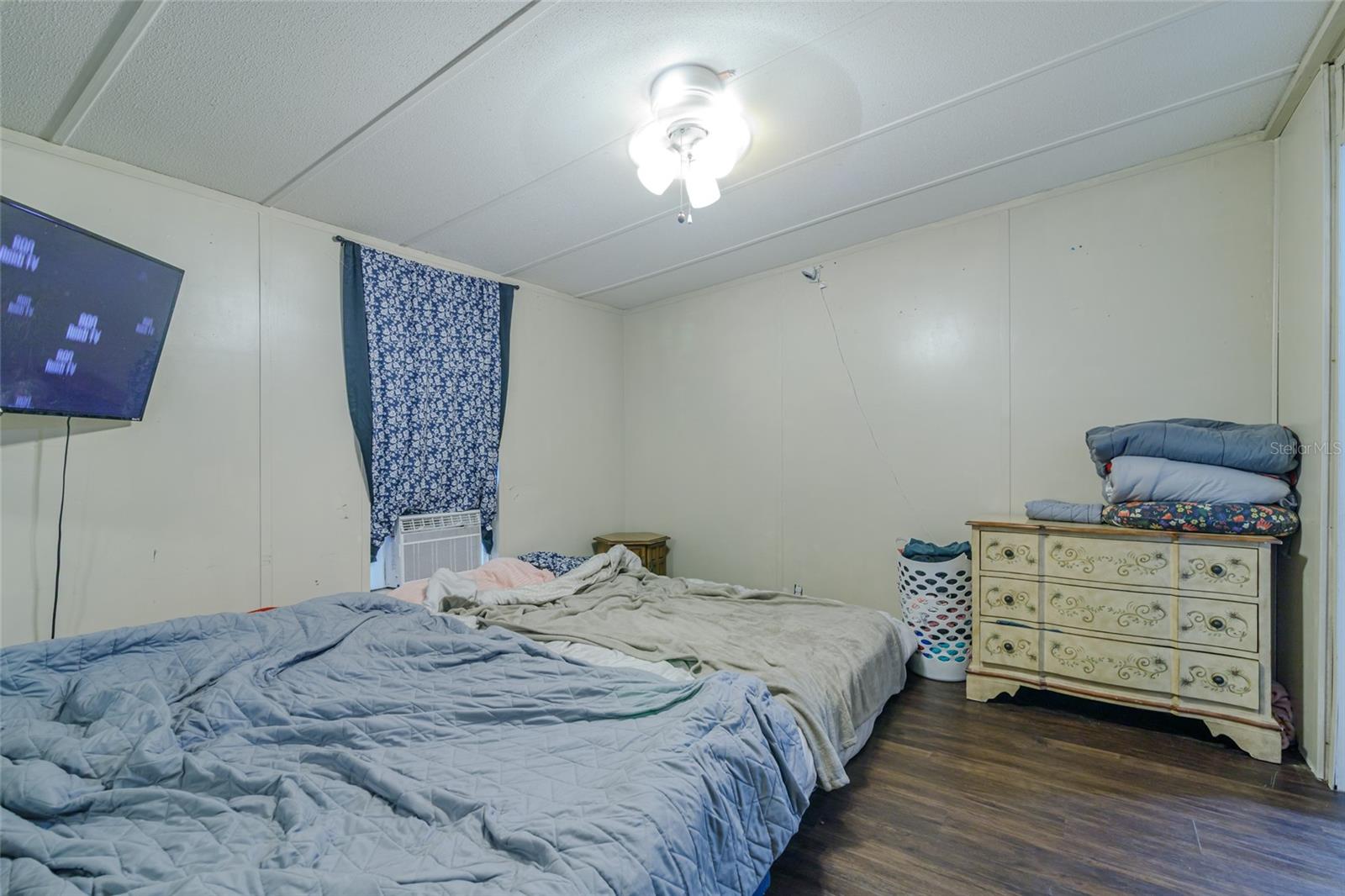 LAKE TROPICANA RANCHETTES 03 - Residential