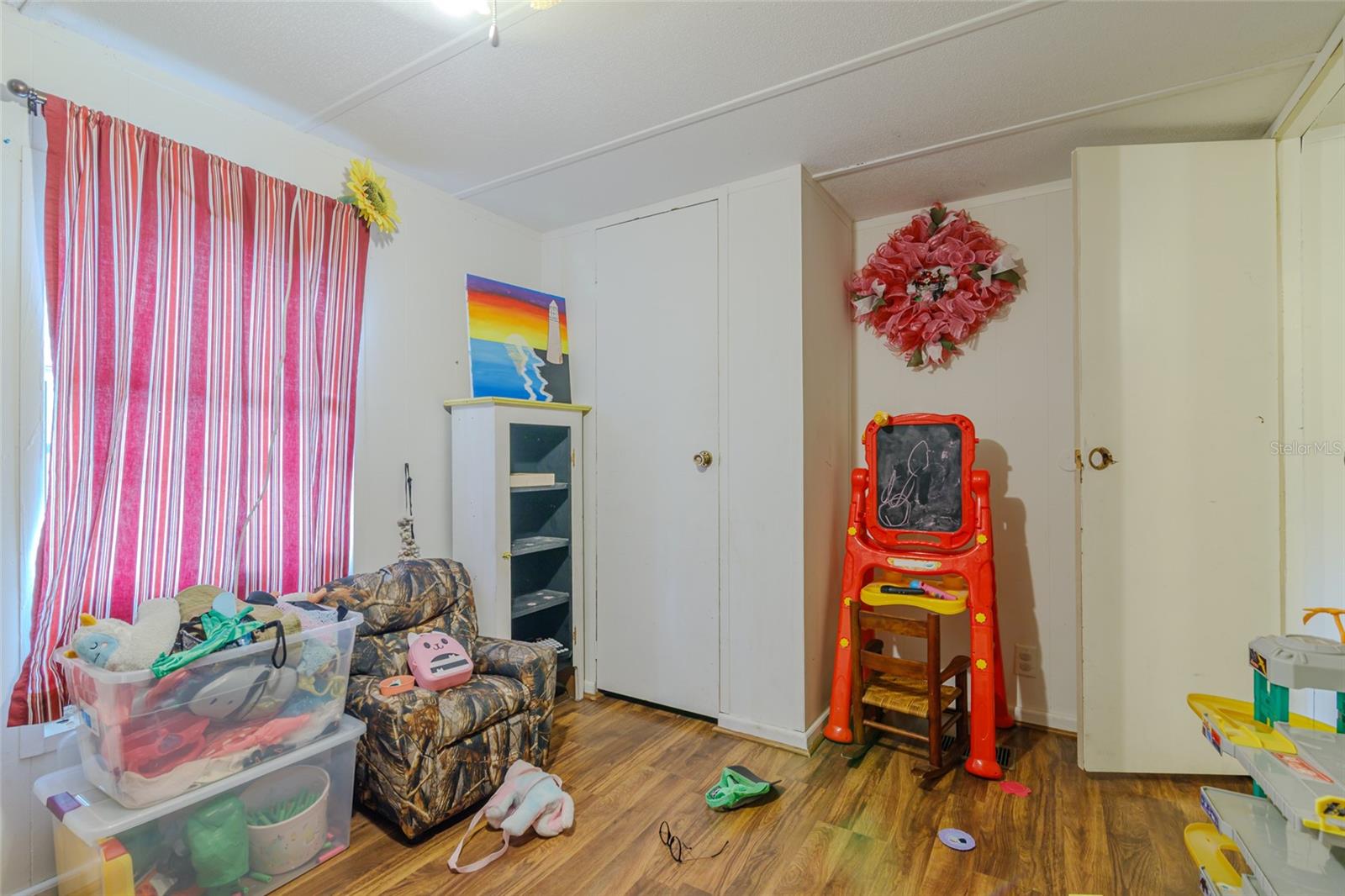 LAKE TROPICANA RANCHETTES 03 - Residential