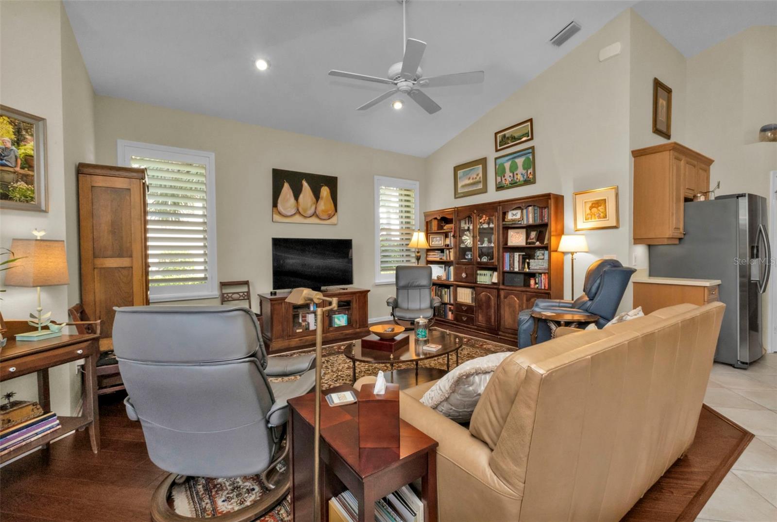 RIVERWOOD - Residential