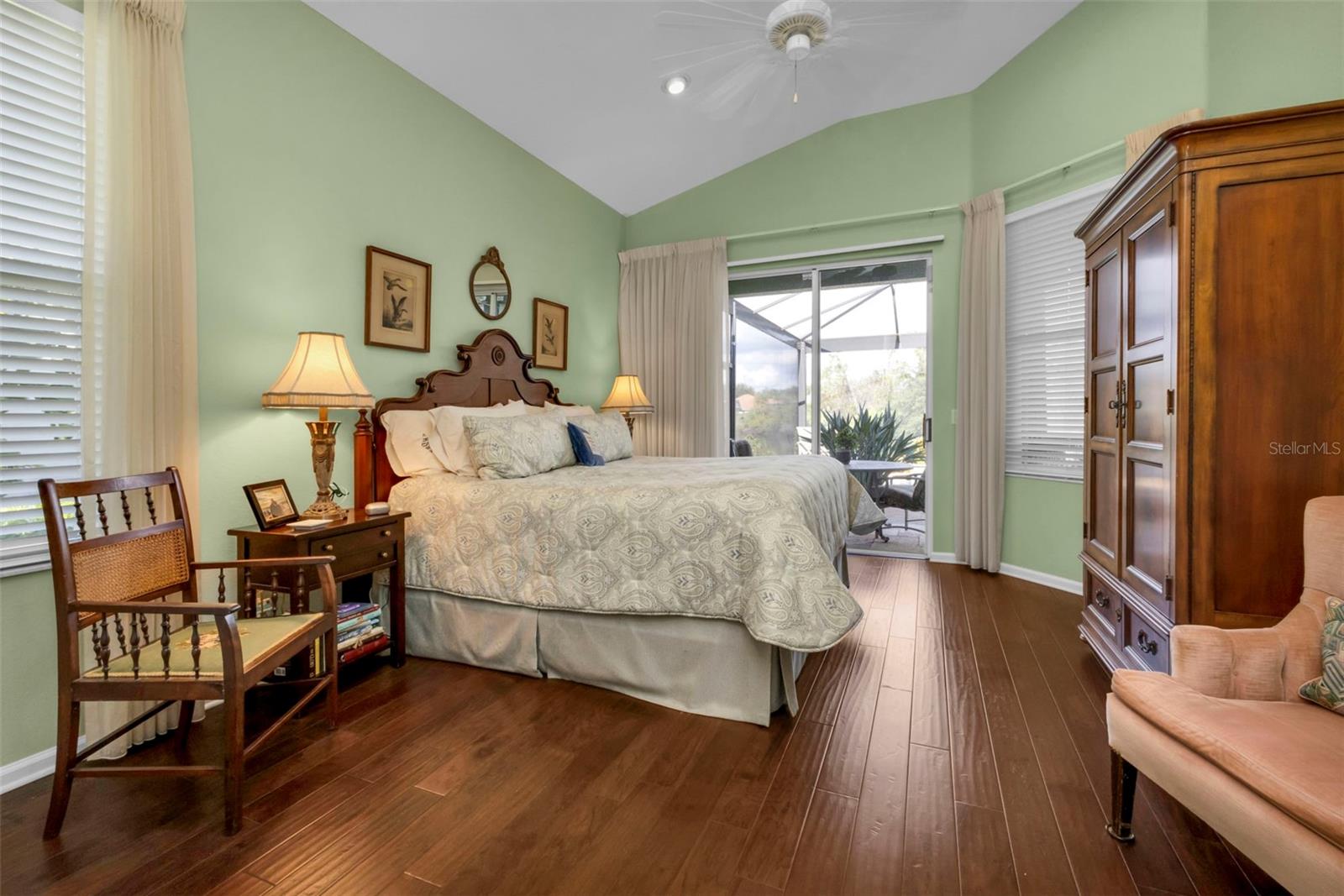 RIVERWOOD - Residential