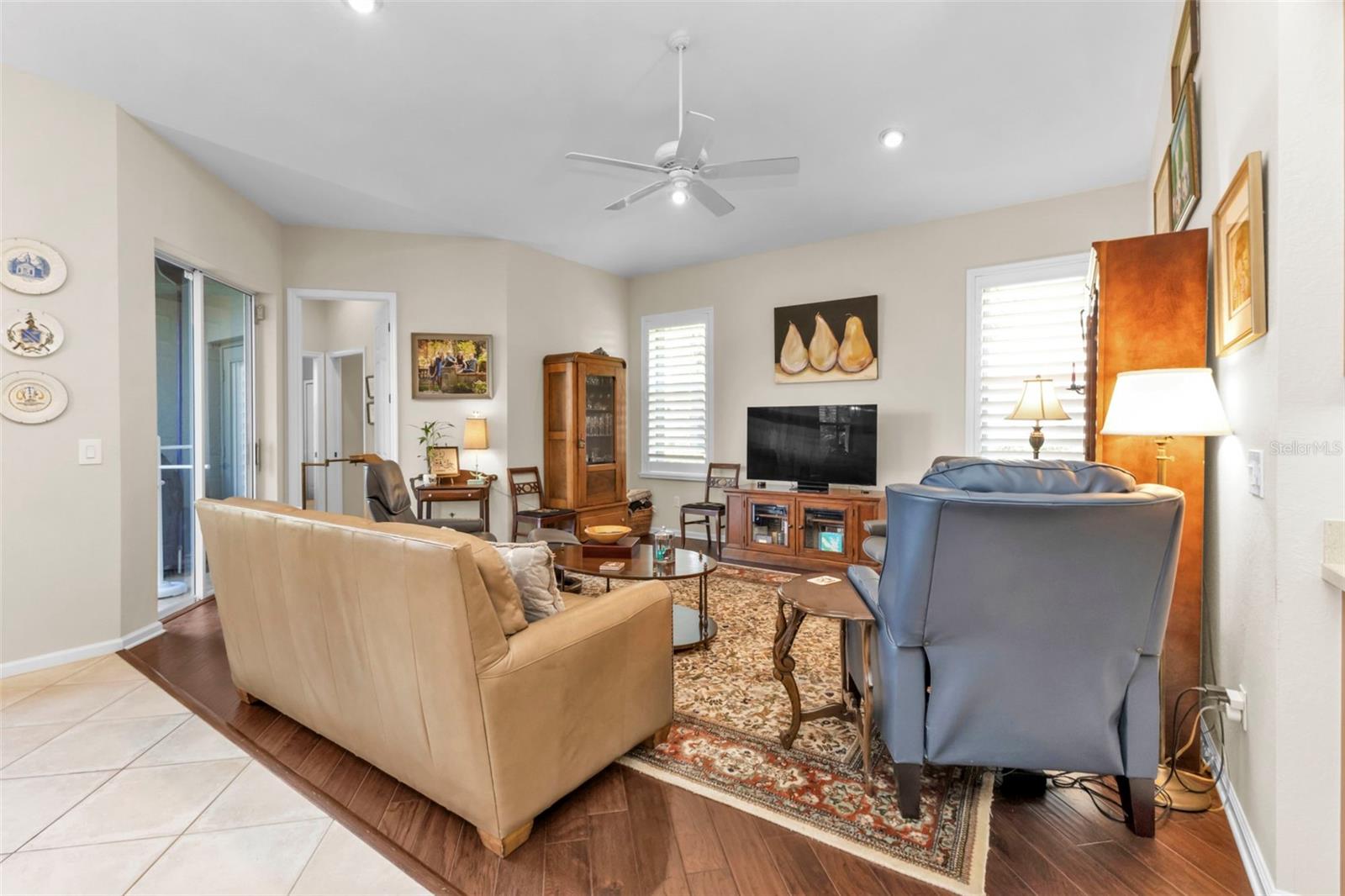 RIVERWOOD - Residential