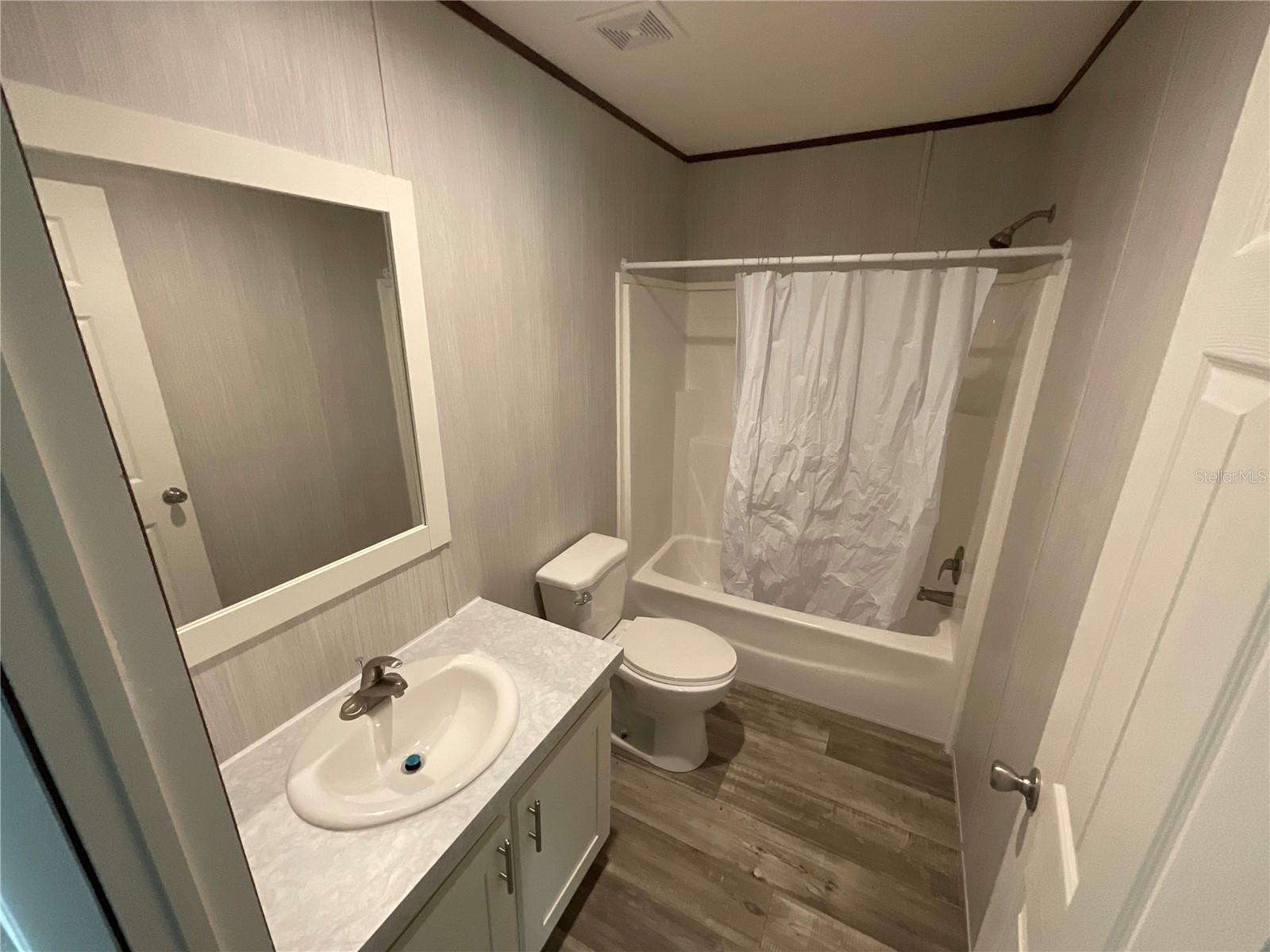 MIXON EAST ESTS - Residential