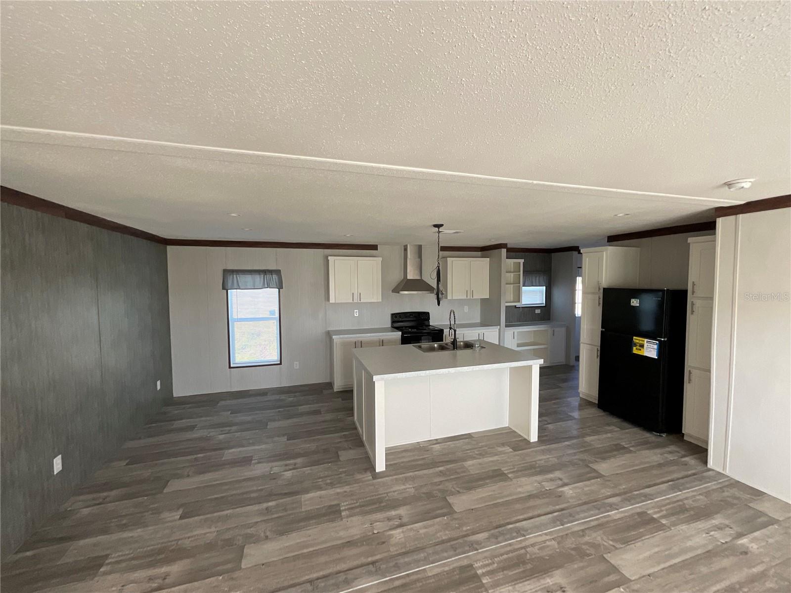 4327 SE AIRPORT ROAD