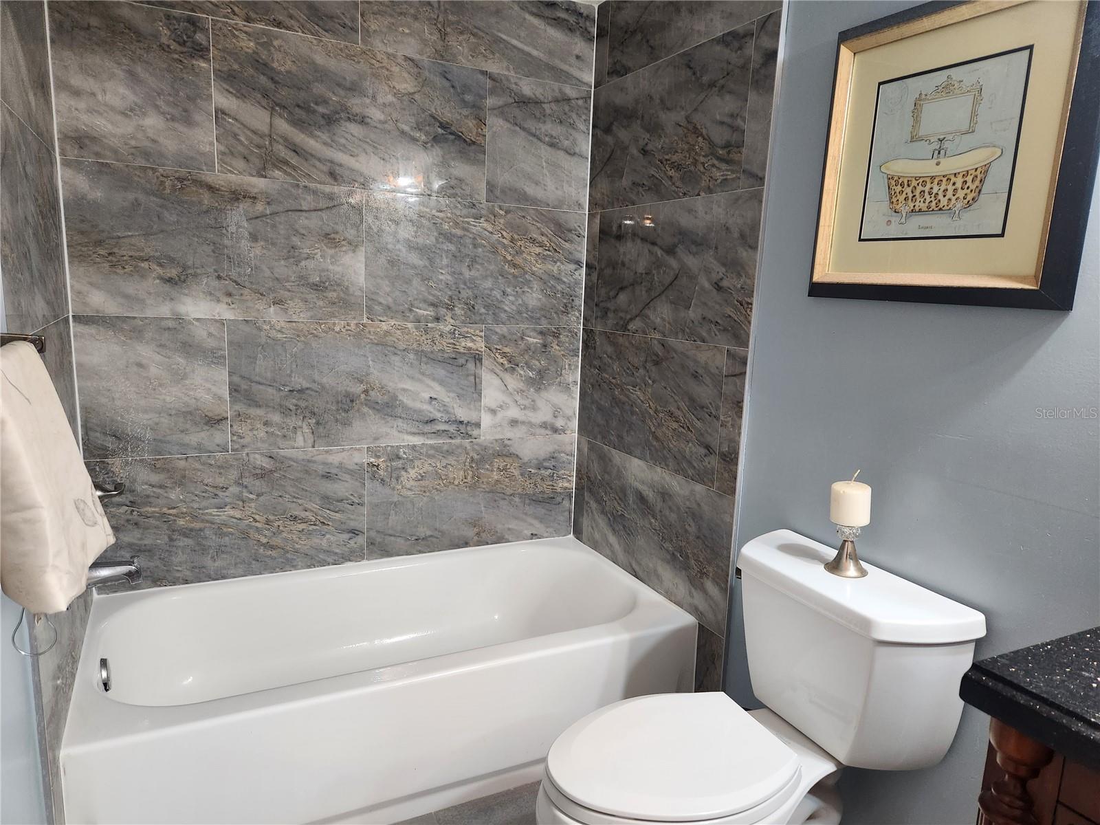 ON TOP OF THE WORLD - Residential Lease