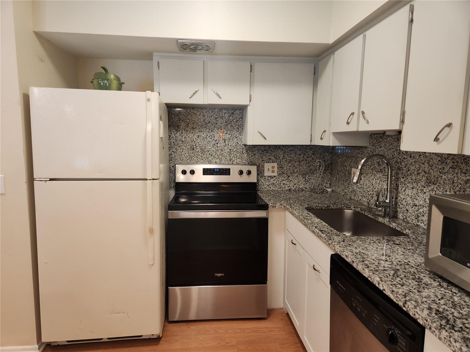 ON TOP OF THE WORLD - Residential Lease