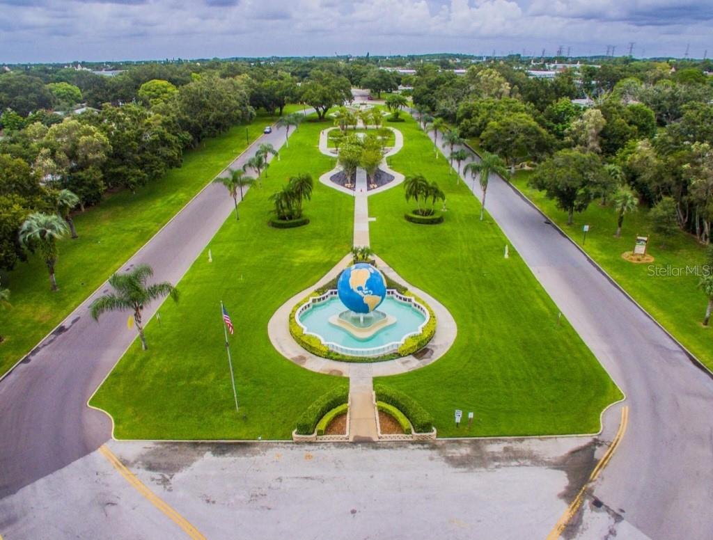 ON TOP OF THE WORLD - Residential Lease