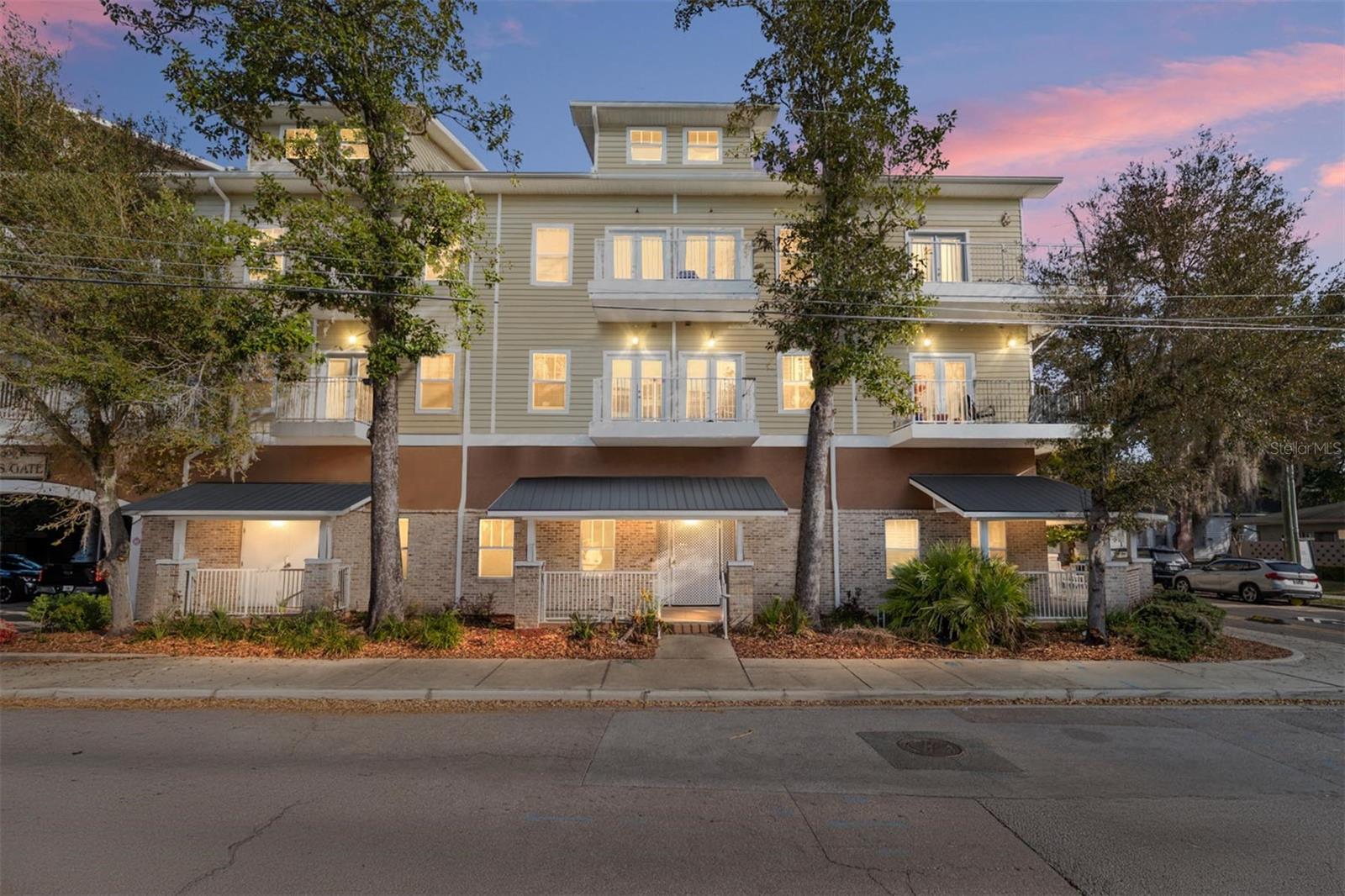 1500 NW 4TH AVENUE 305