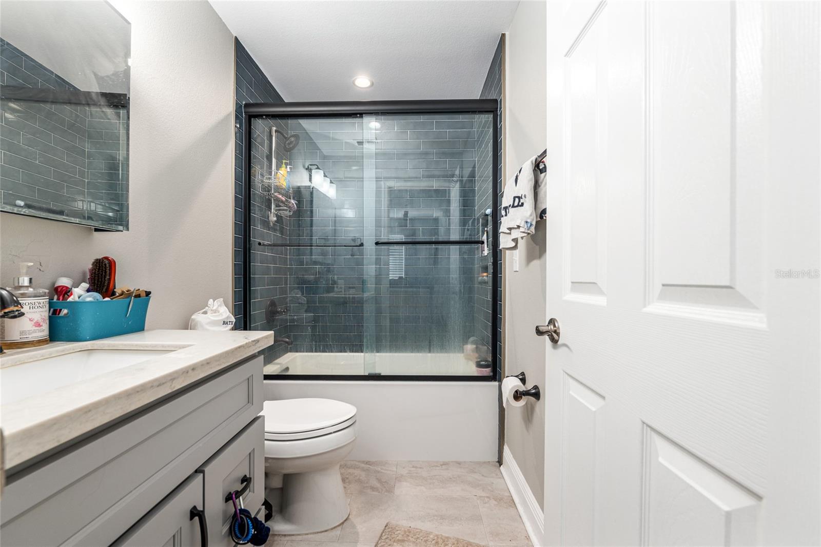 LIONSGATE CONDO - Residential