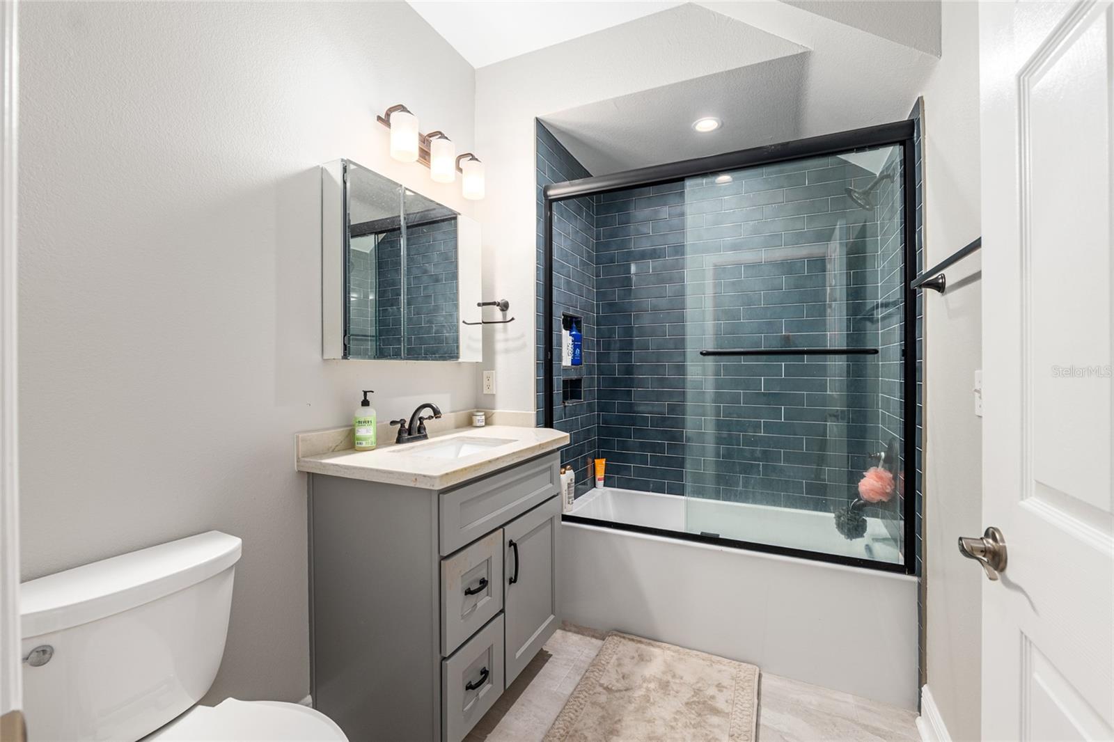 LIONSGATE CONDO - Residential