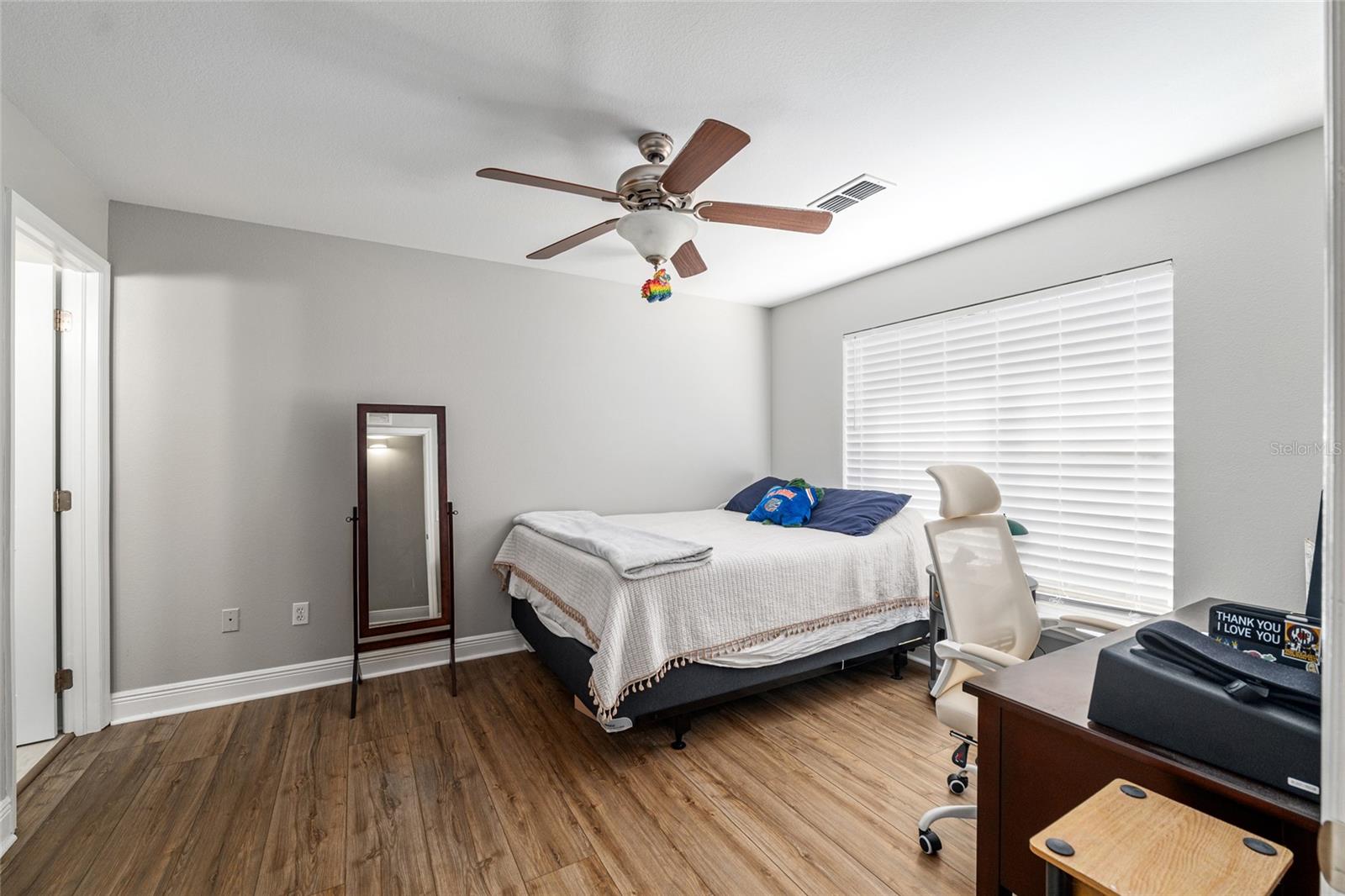 LIONSGATE CONDO - Residential