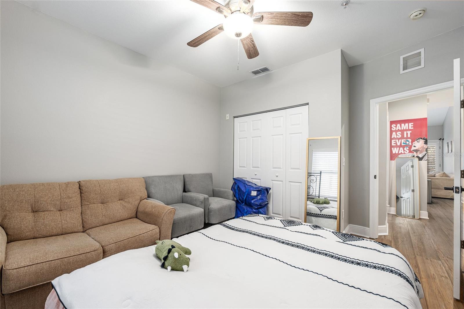 LIONSGATE CONDO - Residential