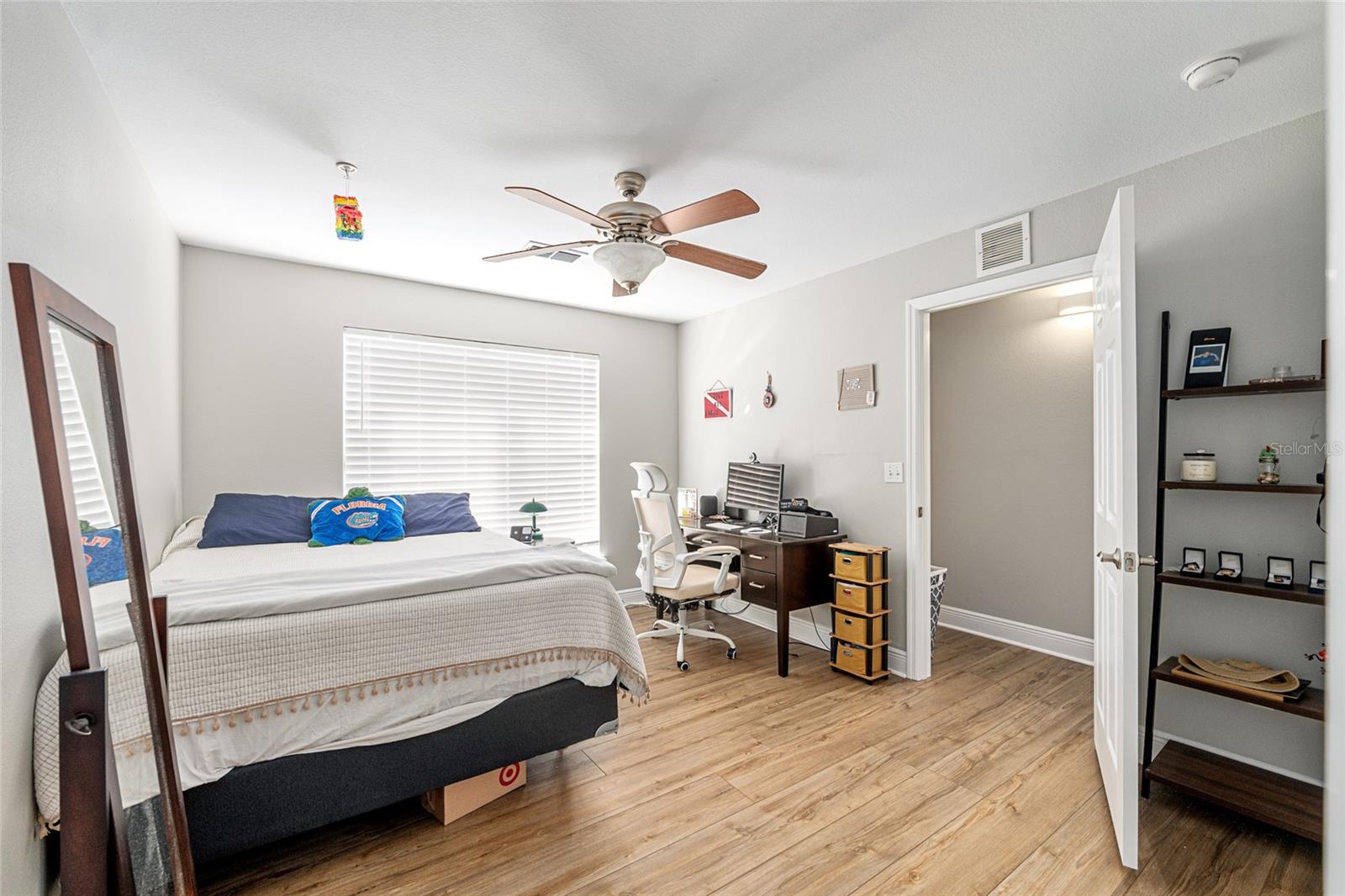 LIONSGATE CONDO - Residential