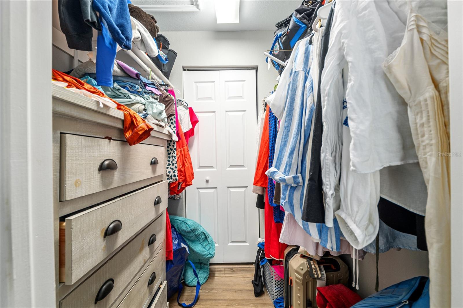 LIONSGATE CONDO - Residential