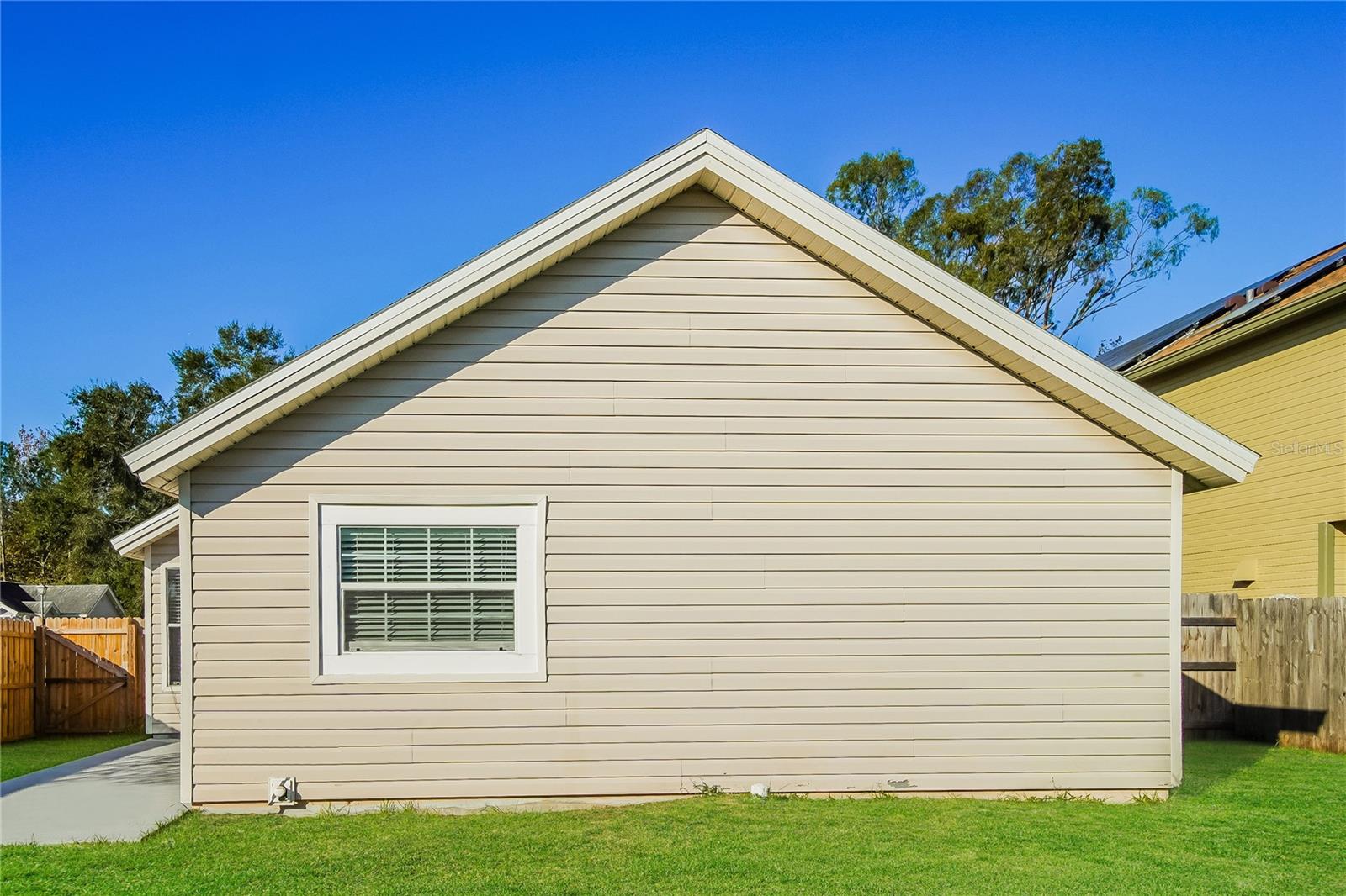 FRISCO BAY - Residential Lease