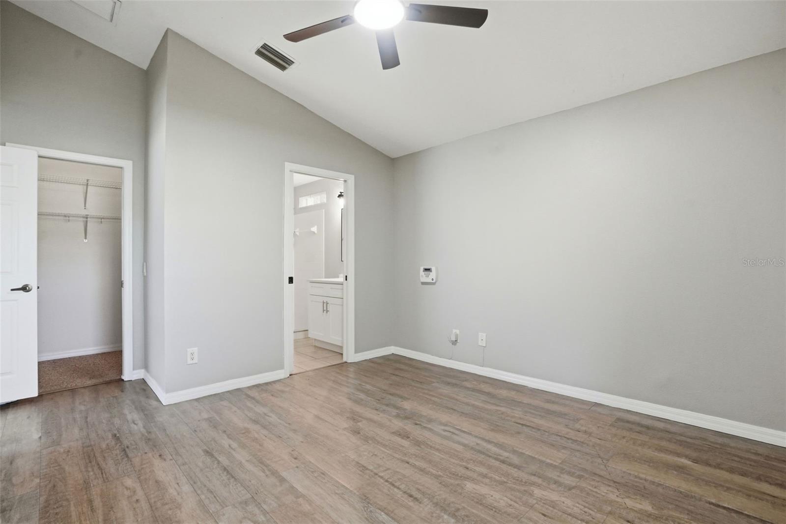 SPRING RIDGE - Residential