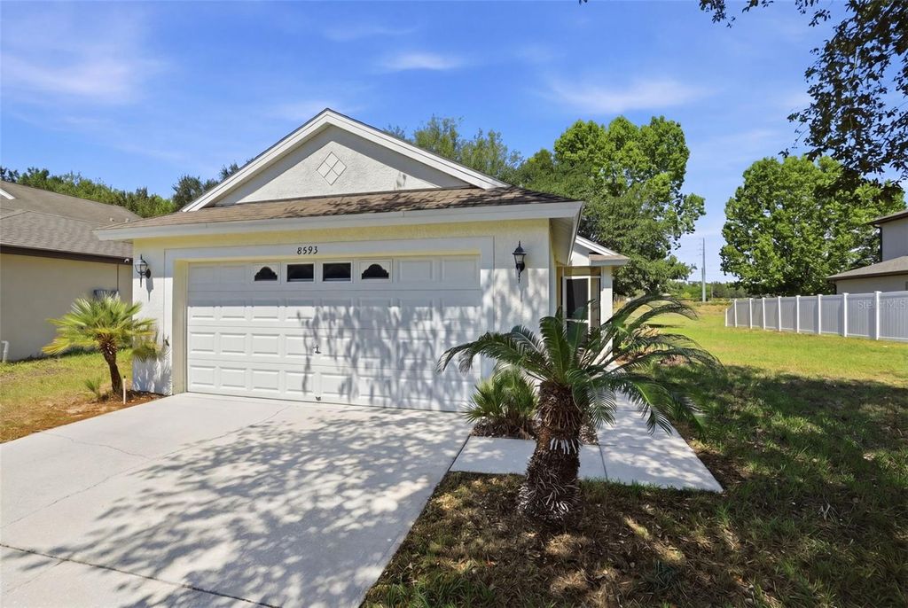 Photo of 8593 Silverbell Loop, Brooksville, FL 34613 (MLS # W7884888)